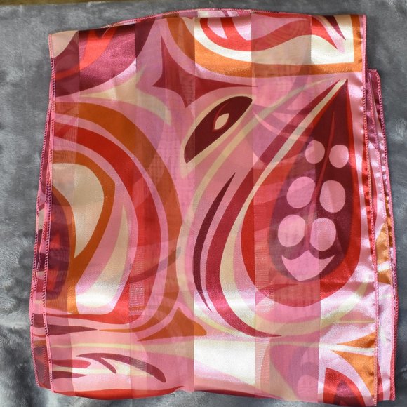 Pink and Cream Geometric Scarf/Wrap - Picture 5 of 7